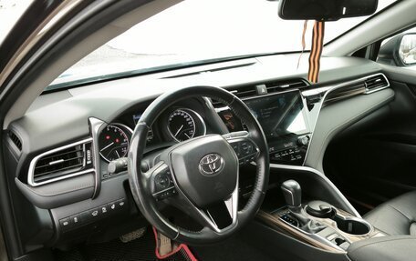 Toyota Camry, 2019 год, 2 900 000 рублей, 12 фотография