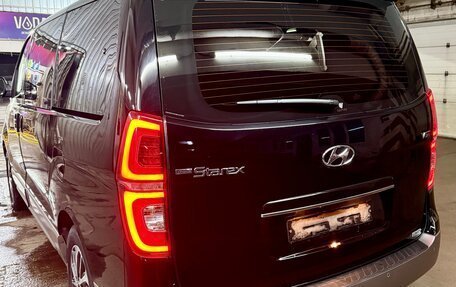 Hyundai Grand Starex Grand Starex I рестайлинг 2, 2020 год, 5 000 000 рублей, 5 фотография