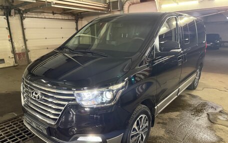 Hyundai Grand Starex Grand Starex I рестайлинг 2, 2020 год, 5 000 000 рублей, 19 фотография