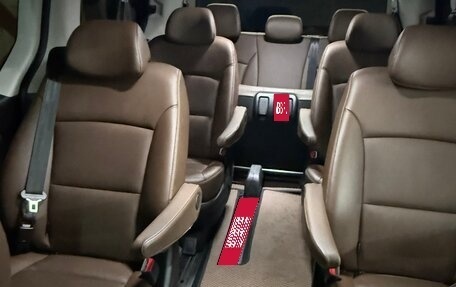 Hyundai Grand Starex Grand Starex I рестайлинг 2, 2020 год, 5 000 000 рублей, 13 фотография