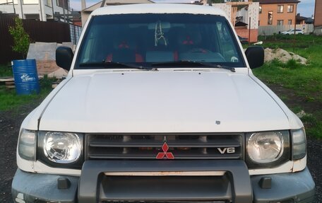 Mitsubishi Pajero III рестайлинг, 1999 год, 700 000 рублей, 2 фотография