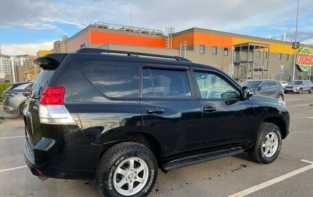Toyota Land Cruiser Prado 150 рестайлинг 2, 2010 год, 2 600 000 рублей, 3 фотография