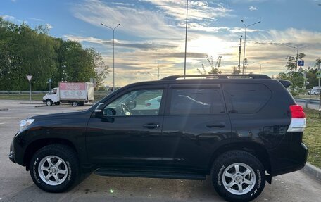 Toyota Land Cruiser Prado 150 рестайлинг 2, 2010 год, 2 600 000 рублей, 6 фотография
