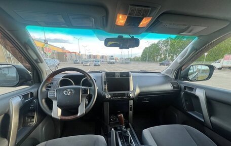 Toyota Land Cruiser Prado 150 рестайлинг 2, 2010 год, 2 600 000 рублей, 10 фотография