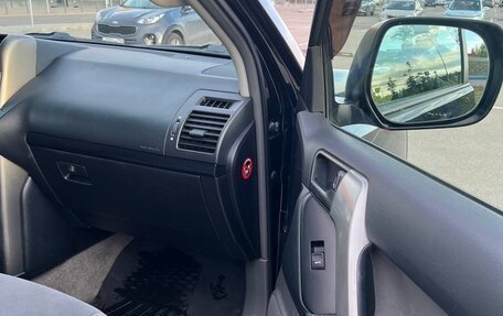 Toyota Land Cruiser Prado 150 рестайлинг 2, 2010 год, 2 600 000 рублей, 20 фотография