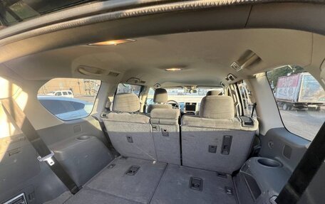 Toyota Land Cruiser Prado 150 рестайлинг 2, 2010 год, 2 600 000 рублей, 30 фотография