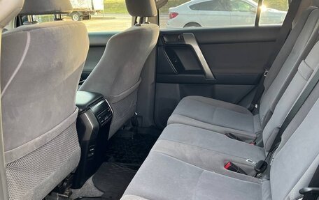 Toyota Land Cruiser Prado 150 рестайлинг 2, 2010 год, 2 600 000 рублей, 26 фотография
