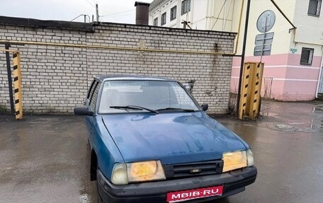 ИЖ 2126 «Ода», 2001 год, 95 000 рублей, 1 фотография