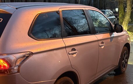 Mitsubishi Outlander III рестайлинг 3, 2012 год, 1 250 000 рублей, 3 фотография