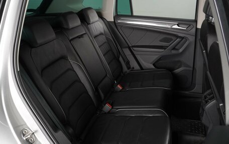 Volkswagen Tiguan II, 2019 год, 3 099 000 рублей, 7 фотография