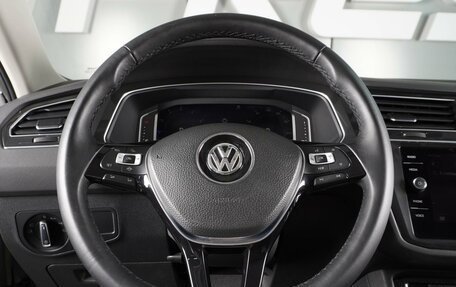 Volkswagen Tiguan II, 2019 год, 3 099 000 рублей, 12 фотография