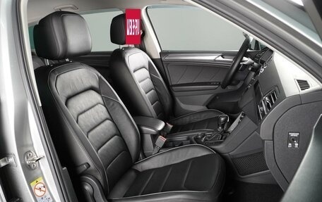 Volkswagen Tiguan II, 2019 год, 3 099 000 рублей, 8 фотография