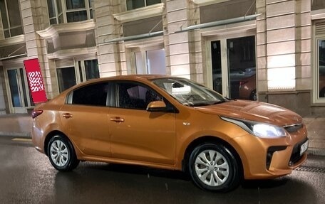 KIA Rio IV, 2017 год, 875 000 рублей, 2 фотография