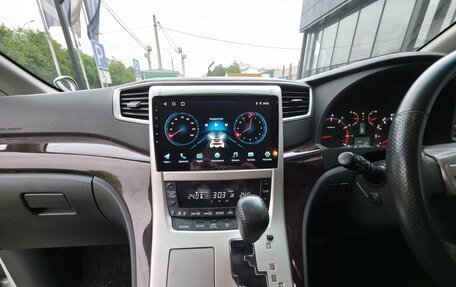 Toyota Vellfire I, 2011 год, 2 200 000 рублей, 13 фотография