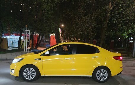 KIA Rio III рестайлинг, 2015 год, 600 000 рублей, 2 фотография