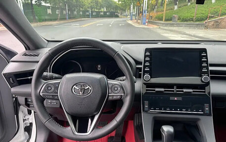 Toyota Avalon, 2022 год, 2 400 000 рублей, 12 фотография