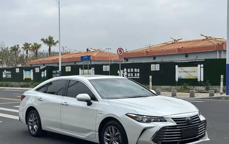 Toyota Avalon, 2022 год, 2 400 000 рублей, 28 фотография