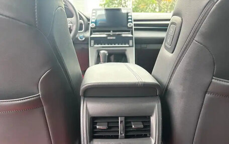 Toyota Avalon, 2022 год, 2 400 000 рублей, 21 фотография