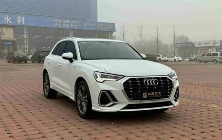 Audi Q3, 2021 год, 1 800 000 рублей, 3 фотография