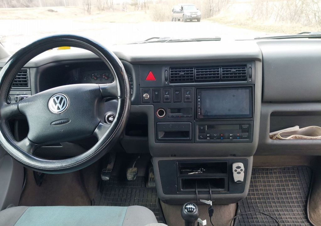 Volkswagen Multivan T4, 2001 год, 850 000 рублей, 5 фотография