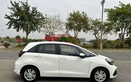 Honda Fit, 2021 год, 1 100 000 рублей, 4 фотография