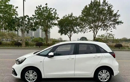 Honda Fit, 2021 год, 1 100 000 рублей, 5 фотография