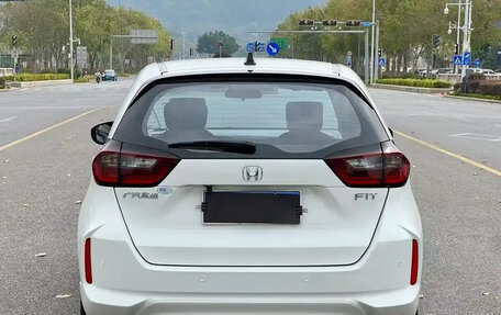 Honda Fit, 2021 год, 1 100 000 рублей, 15 фотография