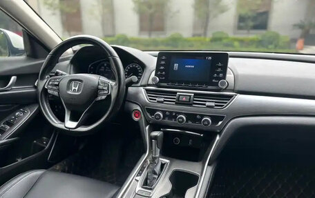 Honda Accord IX рестайлинг, 2021 год, 1 670 000 рублей, 9 фотография