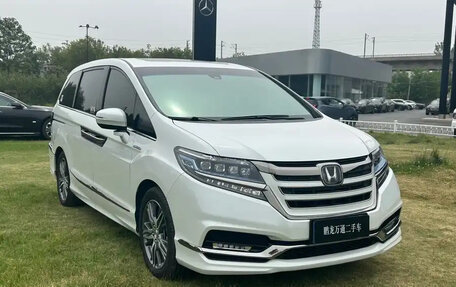 Honda Elysion, 2021 год, 2 750 000 рублей, 3 фотография