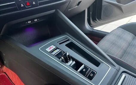 Volkswagen Golf GTI, 2022 год, 2 470 999 рублей, 10 фотография