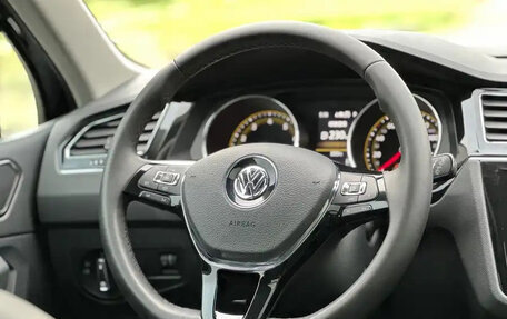 Volkswagen Tiguan II, 2021 год, 2 000 000 рублей, 11 фотография