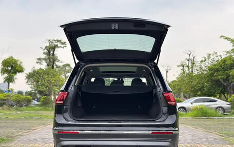 Volkswagen Tiguan II, 2021 год, 2 000 000 рублей, 19 фотография