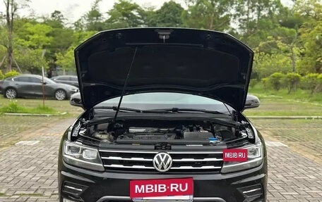 Volkswagen Tiguan II, 2021 год, 2 000 000 рублей, 17 фотография
