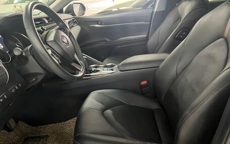Toyota Camry, 2021 год, 2 368 000 рублей, 7 фотография