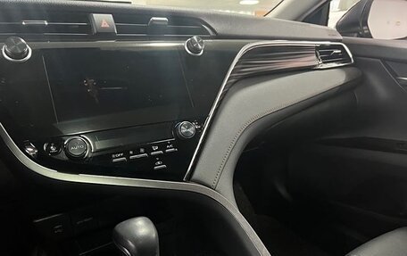 Toyota Camry, 2021 год, 2 368 000 рублей, 12 фотография