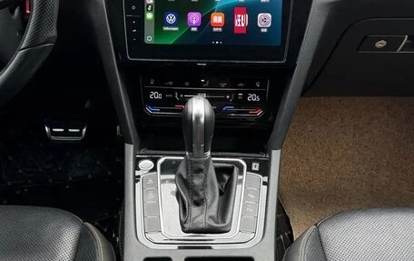 Volkswagen Passat CC, 2022 год, 2 300 000 рублей, 11 фотография