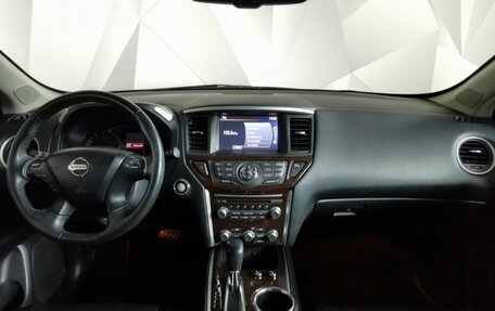 Nissan Pathfinder, 2015 год, 1 945 000 рублей, 10 фотография