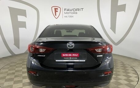 Mazda 3, 2018 год, 1 850 000 рублей, 3 фотография