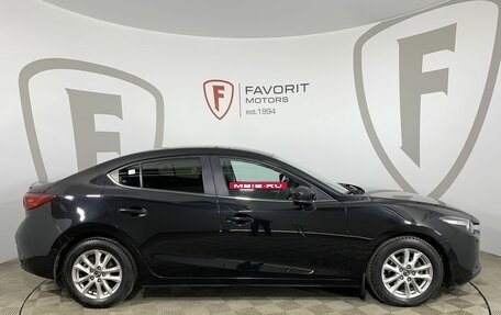 Mazda 3, 2018 год, 1 850 000 рублей, 4 фотография