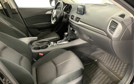Mazda 3, 2018 год, 1 850 000 рублей, 14 фотография