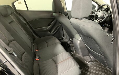 Mazda 3, 2018 год, 1 850 000 рублей, 16 фотография