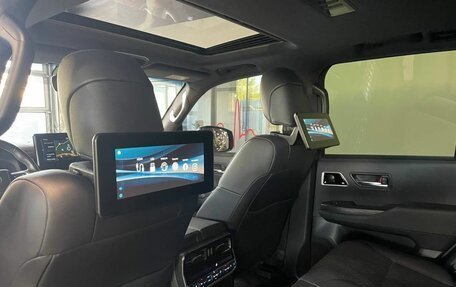 Toyota Land Cruiser, 2022 год, 11 890 000 рублей, 9 фотография