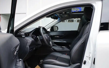 Toyota Harrier, 2022 год, 2 500 000 рублей, 4 фотография