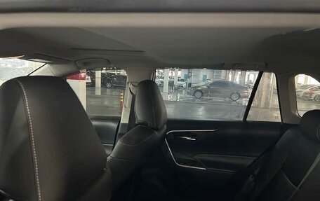 Toyota RAV4, 2022 год, 2 625 000 рублей, 11 фотография
