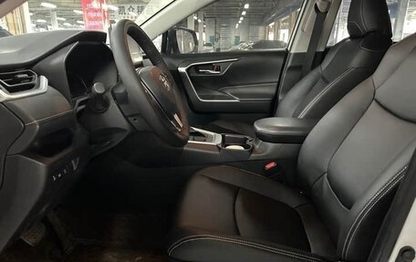Toyota RAV4, 2022 год, 2 625 000 рублей, 7 фотография