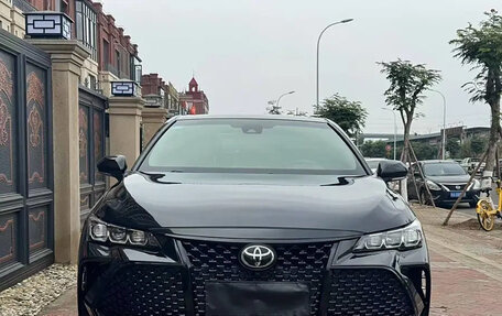 Toyota Avalon, 2021 год, 2 500 000 рублей, 2 фотография
