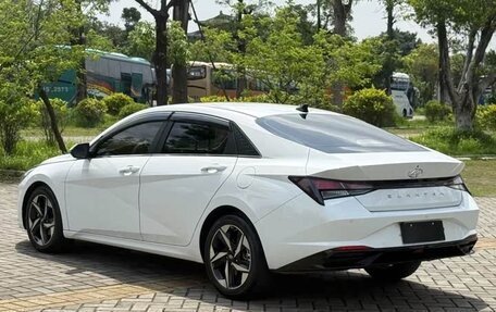 Hyundai Elantra, 2022 год, 1 563 000 рублей, 2 фотография