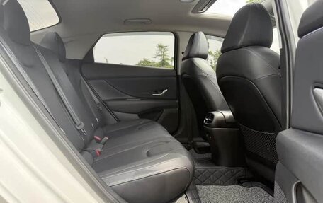 Hyundai Elantra, 2022 год, 1 563 000 рублей, 13 фотография