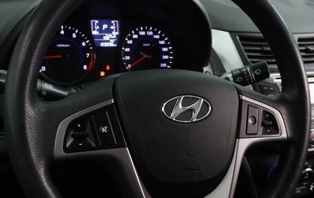 Hyundai Solaris II рестайлинг, 2015 год, 1 049 000 рублей, 14 фотография