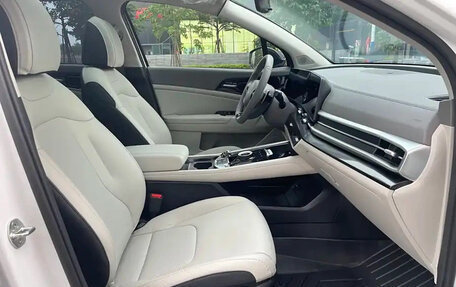 KIA Sportage IV рестайлинг, 2024 год, 2 400 000 рублей, 13 фотография